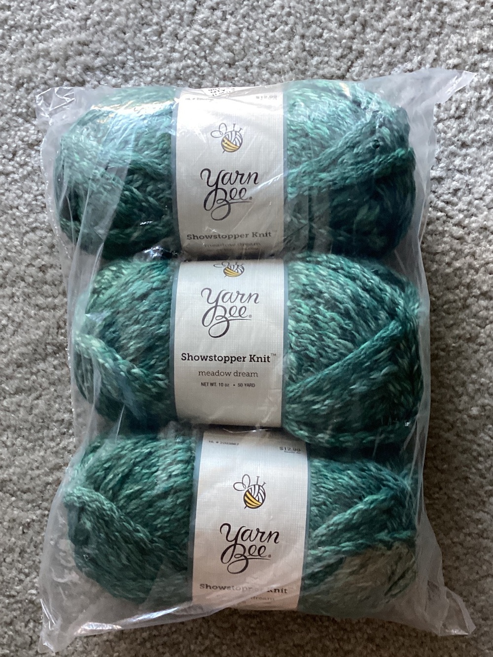 Yarn Bee Showstopper Knit Yarn - Meadow Dream Teal (3-Pack) NEW & NEVER OPENED